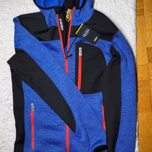 huppari sininen musta